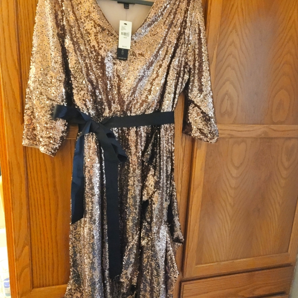 Lane Bryant knit rose gold sequin ruffle dress size 18/20